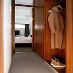 Lindstrom Hotel