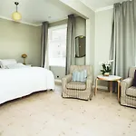 Lindstrom Hotel Laerdalsoyri