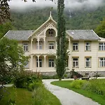 Hotel Lindstrom 3*