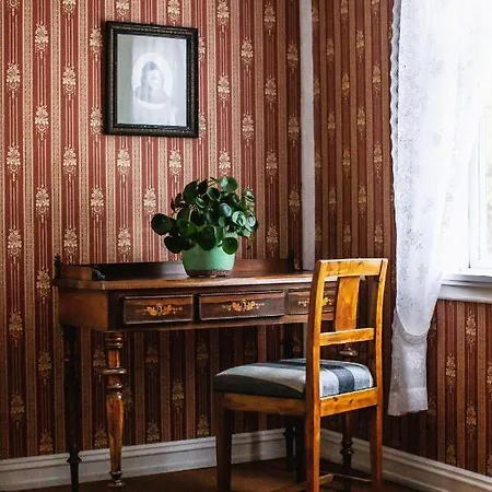 Lindstrom 3* Лердалсёйри
