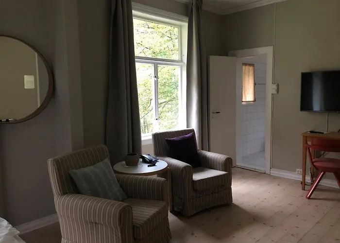 Lindstrom Lærdalsøyri