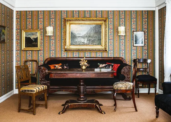 Lindstrom Lærdalsøyri