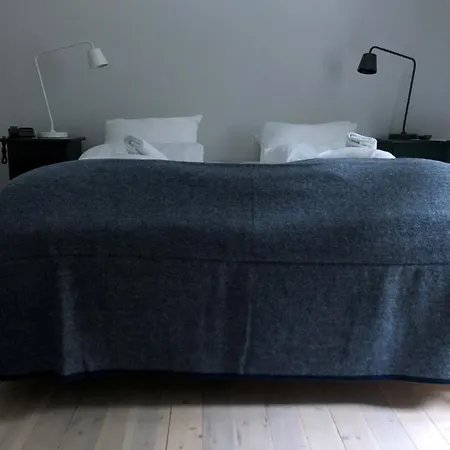 Otel Lindstrom