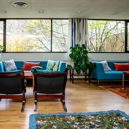 Lindstrom Lærdalsøyri