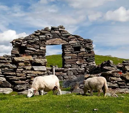 린드스트롬 3* Lærdalsøyri