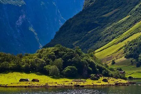 린드스트롬 Lærdalsøyri