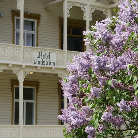 린드스트롬 호텔 3*