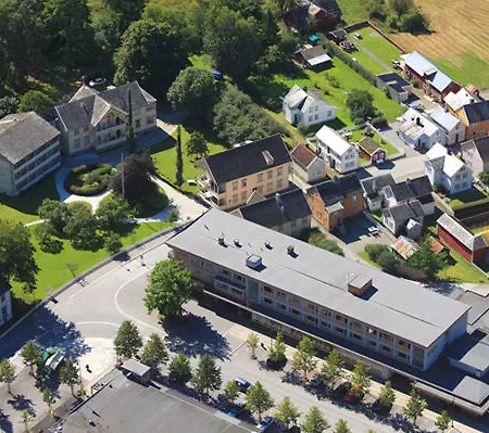 린드스트롬 호텔 Lærdalsøyri