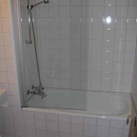Otel Lindstrom Lærdalsøyri