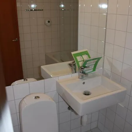 린드스트롬 호텔 3*