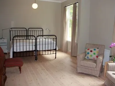 Otel Lindstrom 3*